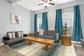 Recently Renovated Chic Durham Farmhouse